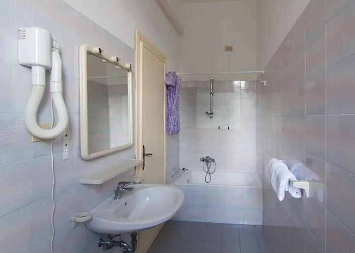 Hotel Montemario *